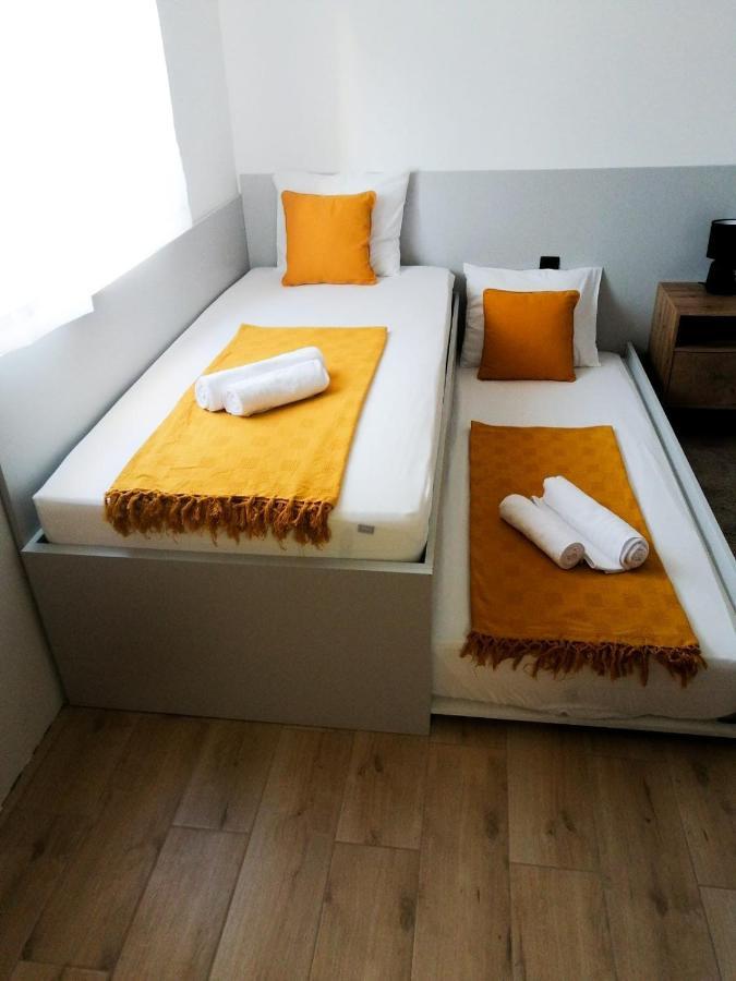 Evita Studio Apartment Karlovac Eksteriør billede