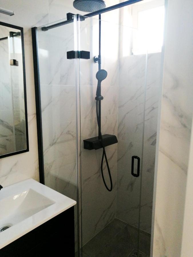 Evita Studio Apartment Karlovac Eksteriør billede