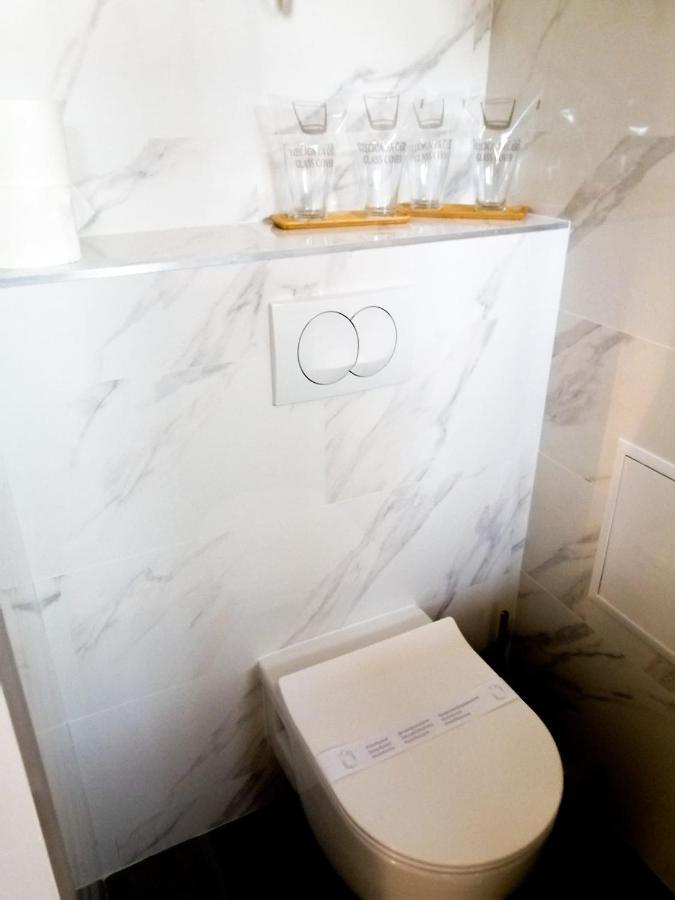 Evita Studio Apartment Karlovac Eksteriør billede