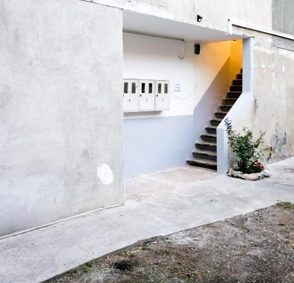 Evita Studio Apartment Karlovac Eksteriør billede